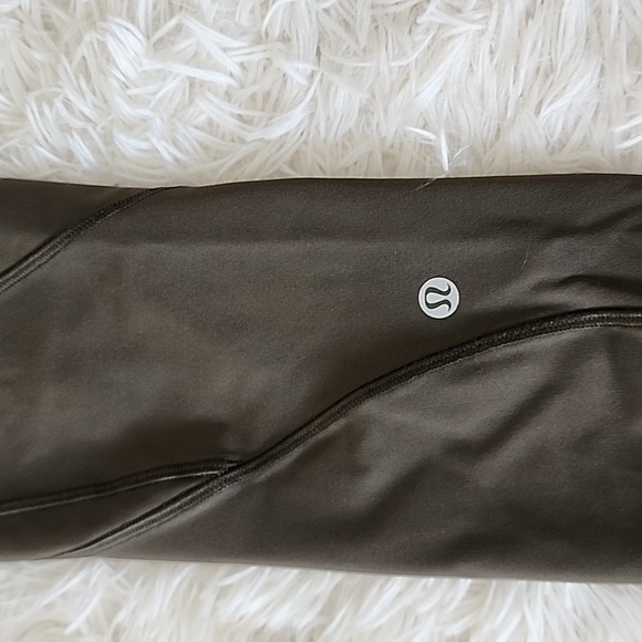 Lululemon Dark Olive Leggings - Picture 10 of 11